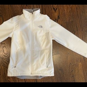 Women’s North Face Apex in size small